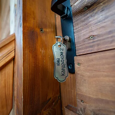 Gæstehus Kandaferi 2 Elena